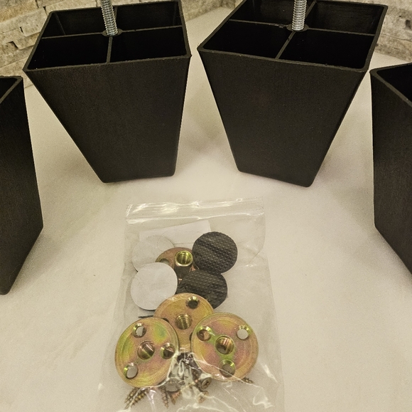 Furniture Sofa/Chair Legs - Never Used - Picture 5 of 6